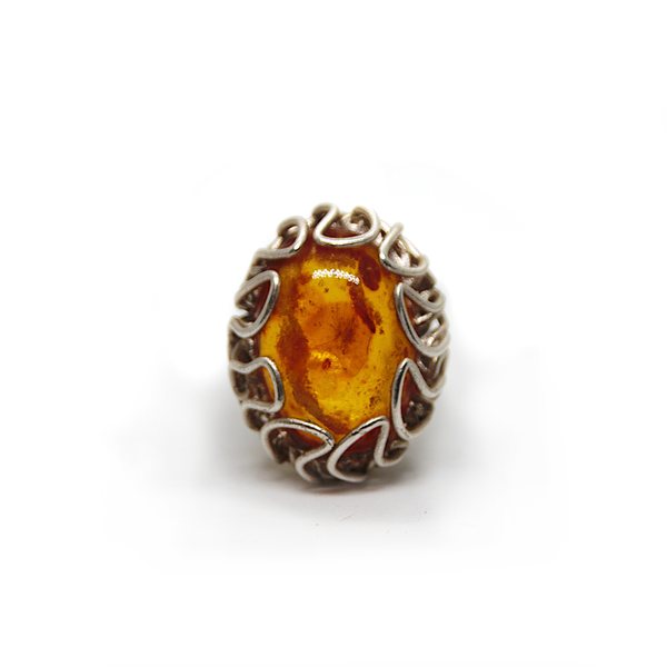 Livia's Mitoring ring with amber