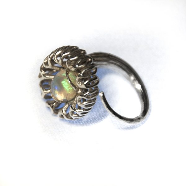 Livia's Mycelium ring with opal